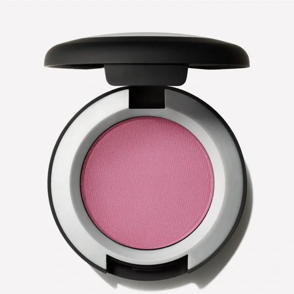 MAC Powder Kiss Ripened - Picture 2 of 2